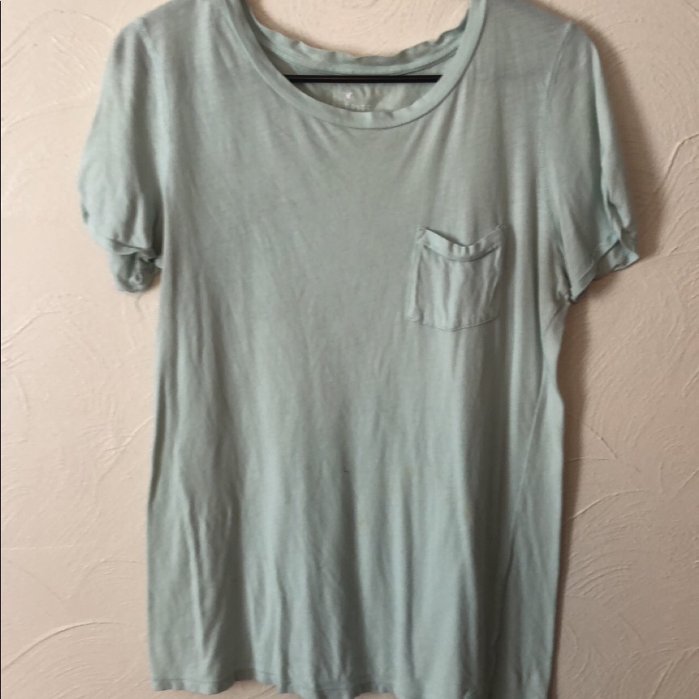 Women’s American Eagle shirt